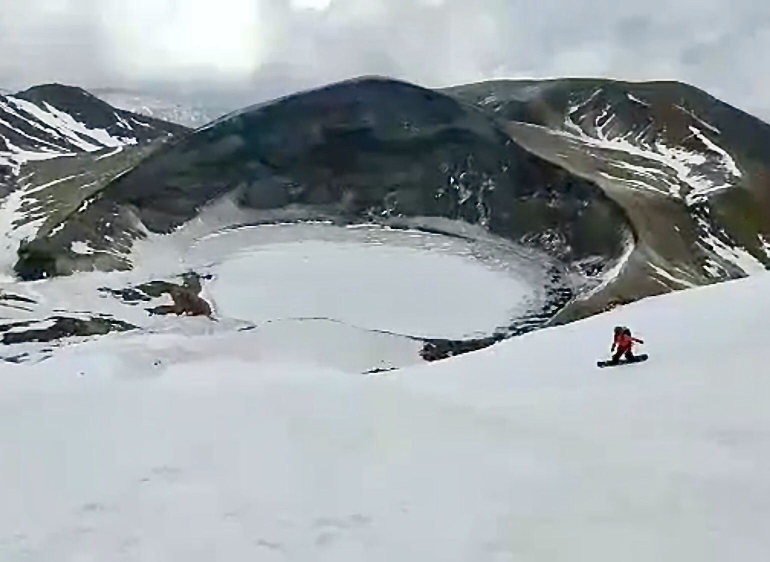 04 04お釜の日にお釜ドロップ けーこさんの蔵王山 雁戸山 不忘山の活動データ Yamap ヤマップ