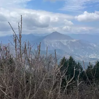 展望台からの武甲山。綺麗に見えています。😃