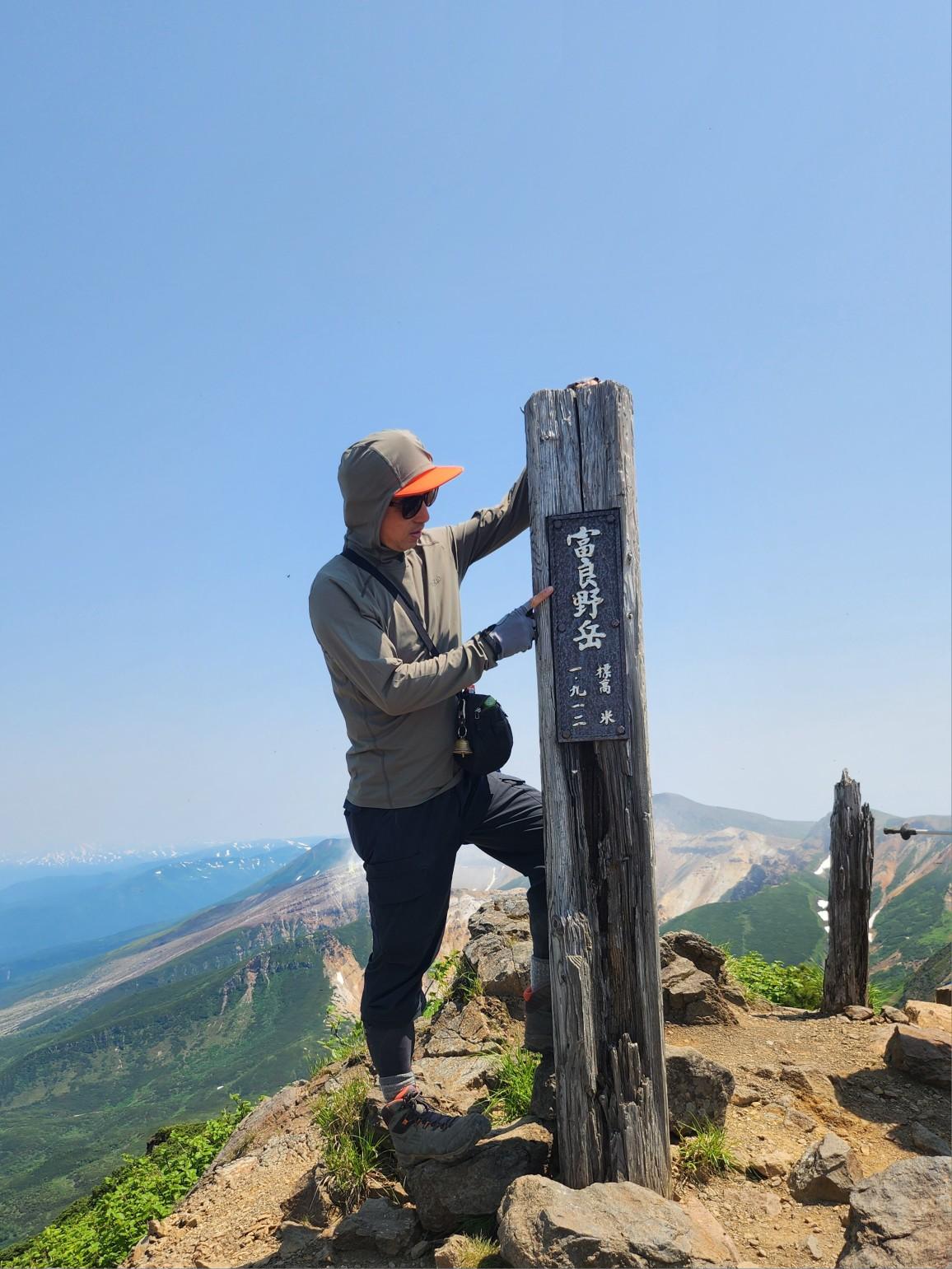 十勝連峰縦走(ANZAIさんと偶然出会った) / Joさんの十勝岳