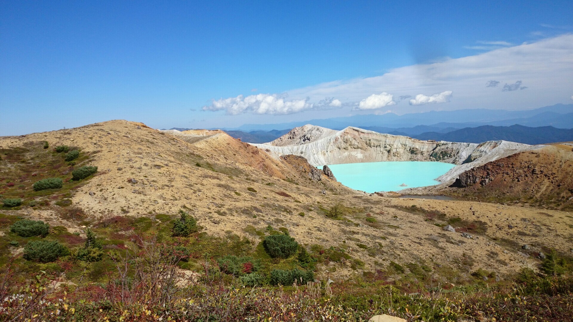 草津白根山 白根火山bs 湯釜展望台 弓池 逢ノ峰 本白根山展望所 鏡池 白根火山ロープウェイ山頂駅 かずさんの草津白根山 湯釜の活動日記 Yamap ヤマップ