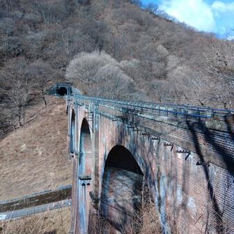 鼻曲山・氷妻山・留夫山 めがね橋。