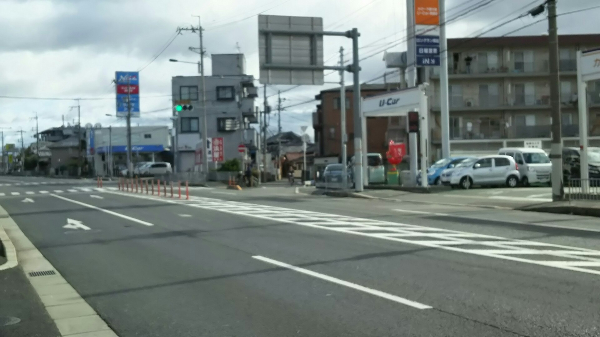 竜王山(茨木市)・阿武山 斜め右の西国街道に入る