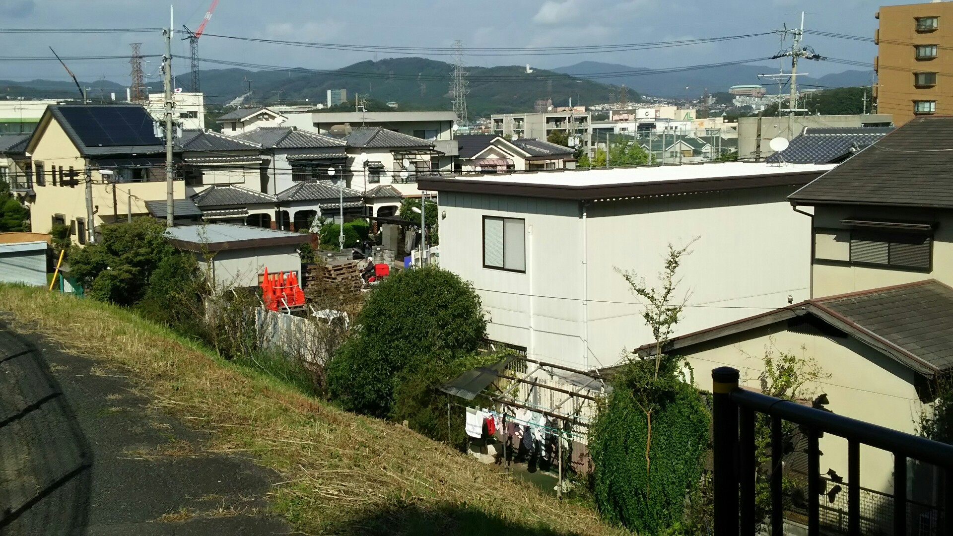 竜王山(茨木市)・阿武山 城の地は小高い丘の上になる
