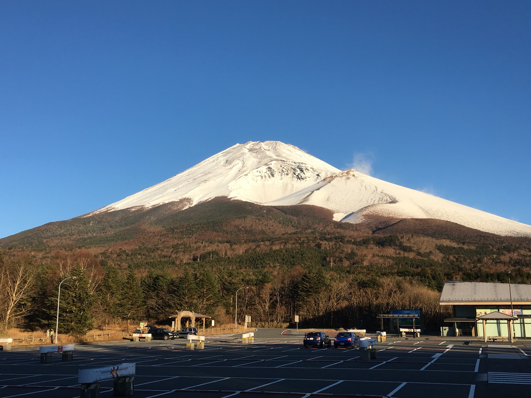 太郎坊洞門から宝永山 Yo4さんの富士山の活動日記 Yamap ヤマップ