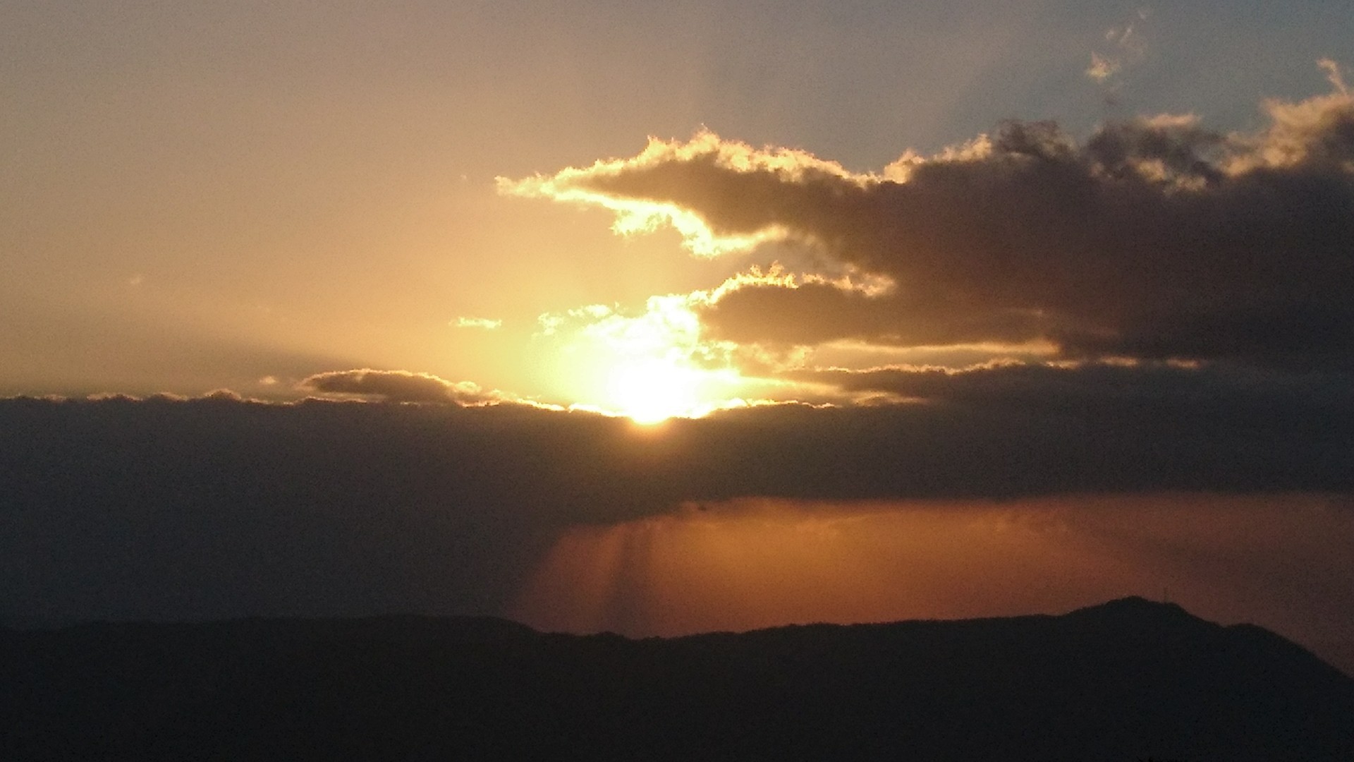 宮島の弥山山頂で18年の初日の出 行人さんの宮島 厳島 弥山の活動データ Yamap ヤマップ