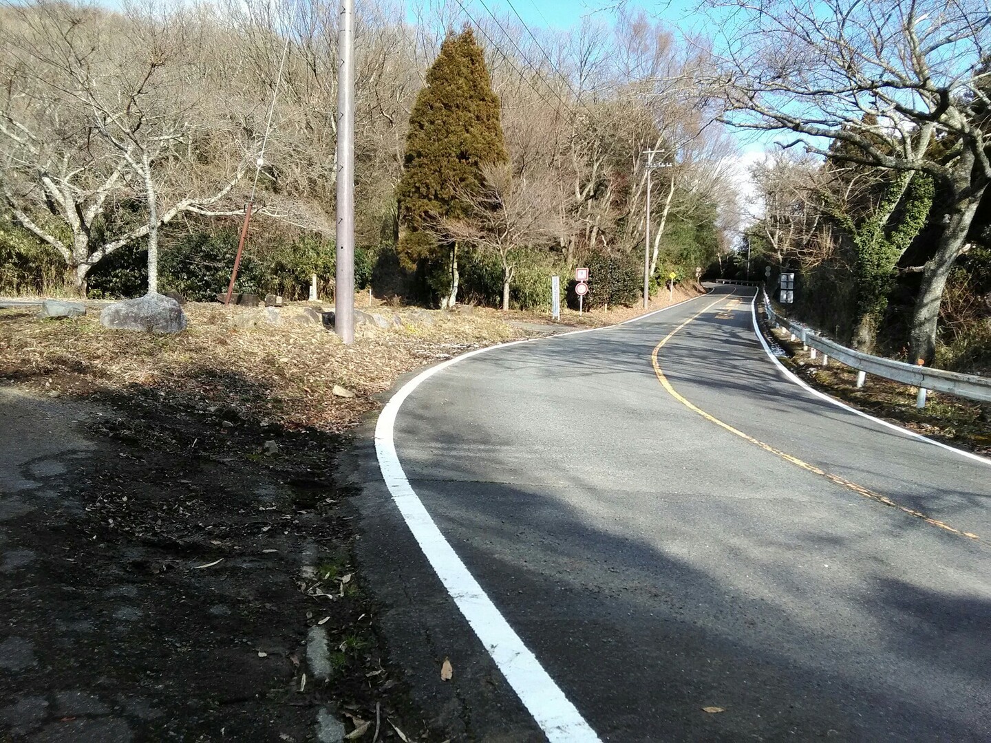 神津嶽ハイキング道 暗峠 生駒山 摂河泉ハイキング道 生駒山 神津嶽 大原山の写真62枚目 シギスカと呼ぶね どうしたわけか一台も Yamap ヤマップ