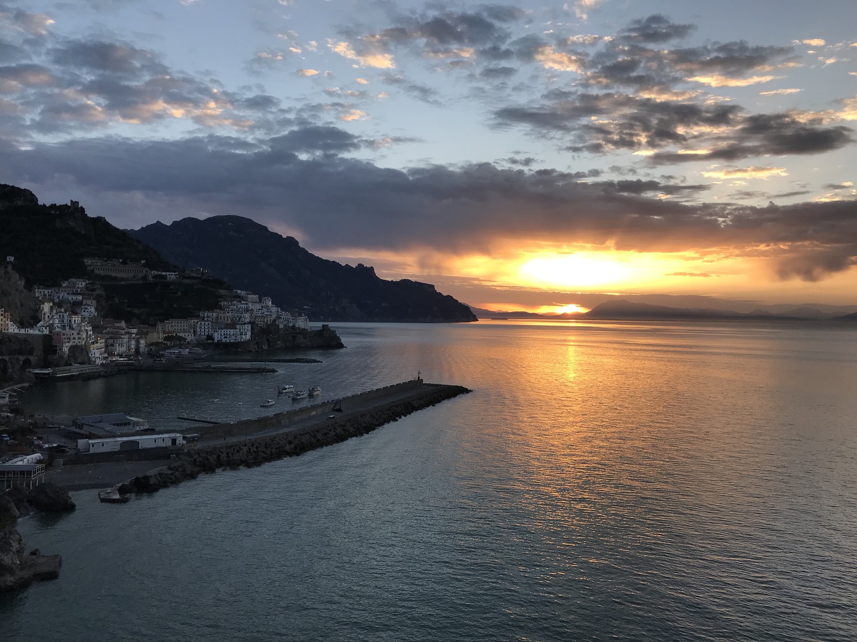 紺碧の海と断崖 アマルフィ Sugarさんのハイキングの活動日記 Yamap ヤマップ