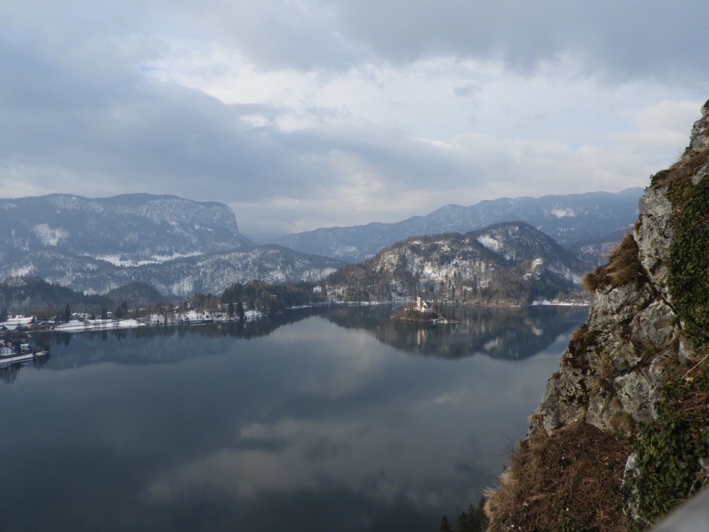 海外編 ユリアンアルプスの瞳 Bled Lake Slovenia Vogelさんのブレッド湖の活動データ Yamap ヤマップ