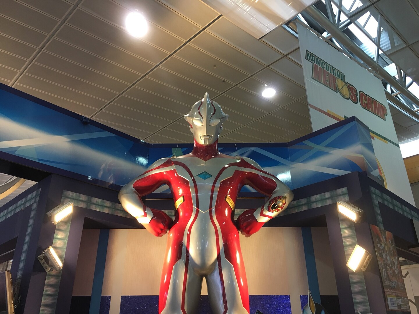 エアポートウォーク名古屋店でウォーキング 小牧市の写真6枚目 西日本最大級のウルトラマンテーマスポット Yamap ヤマップ