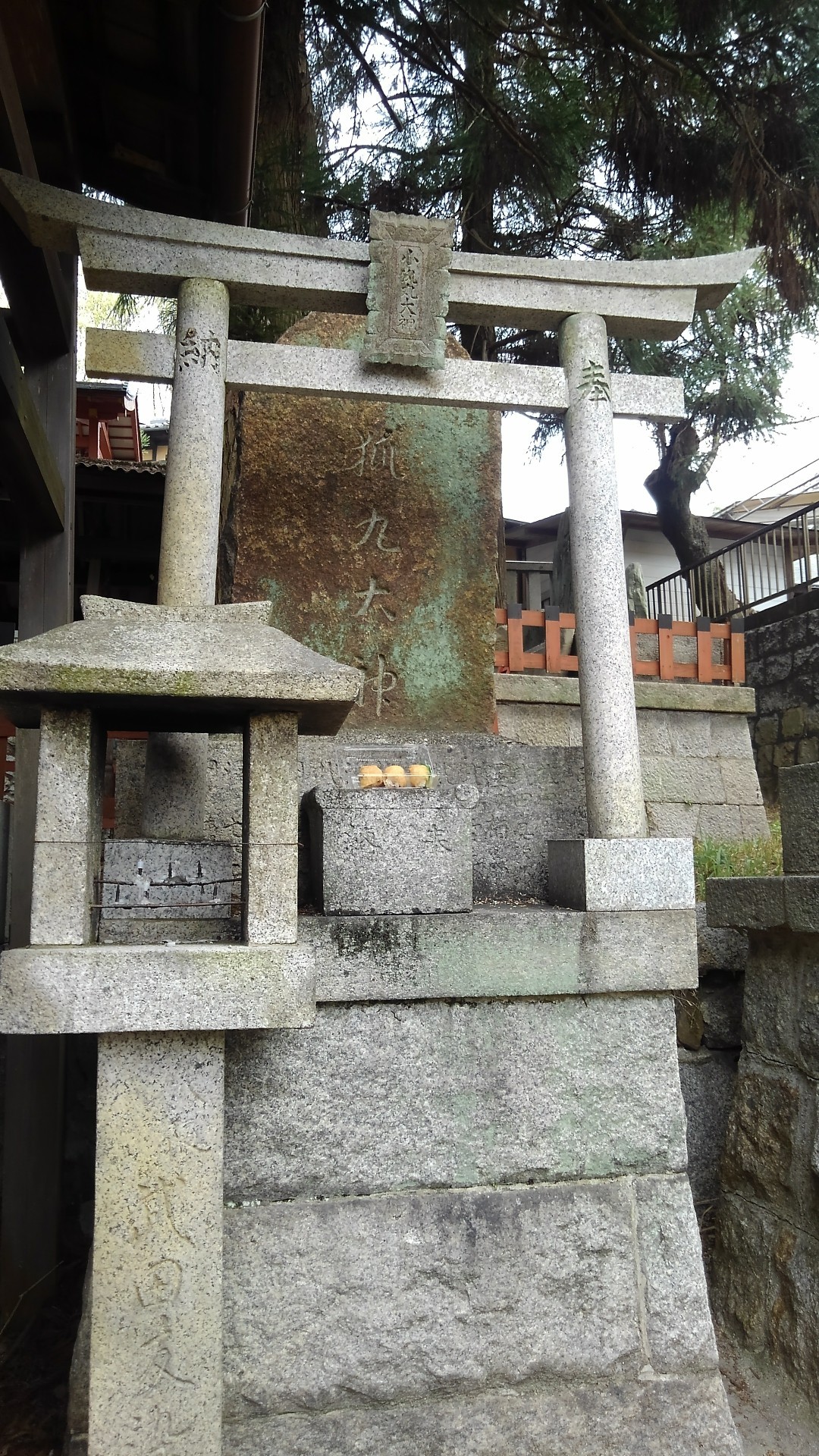 伏見稲荷山頂へ 麻雀の神様 美味しい湧水 げしげしさんの京都市の活動日記 Yamap ヤマップ