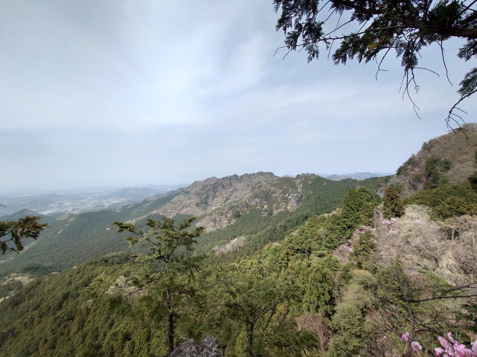 この人危険人物☺ 中岩・古賀志山・御嶽山 / 古賀志山・赤岩山・鞍掛山・男抱山・半蔵山の写真9枚目 | YAMAP / ヤマップ