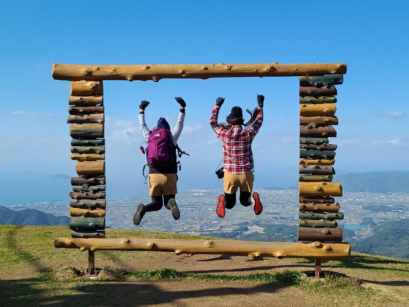 紅葉 と天空のブランコ 秋の雲辺寺 ぽんず さんの四国遍路その19の活動データ Yamap ヤマップ