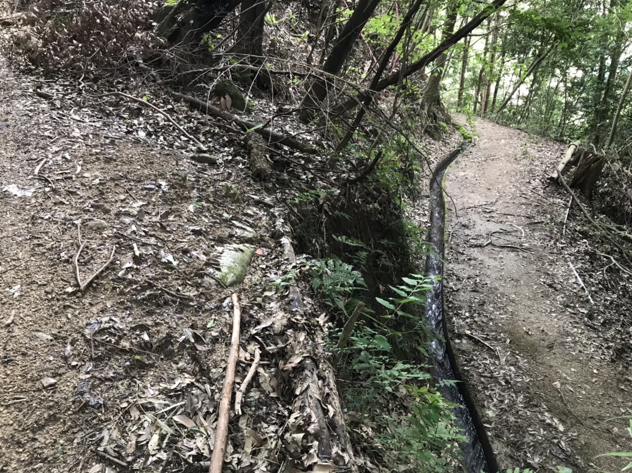 生駒山・神津嶽・大原山 この水路はどうやら残すみたいですね。
