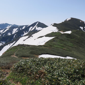 次は胎内岳へ