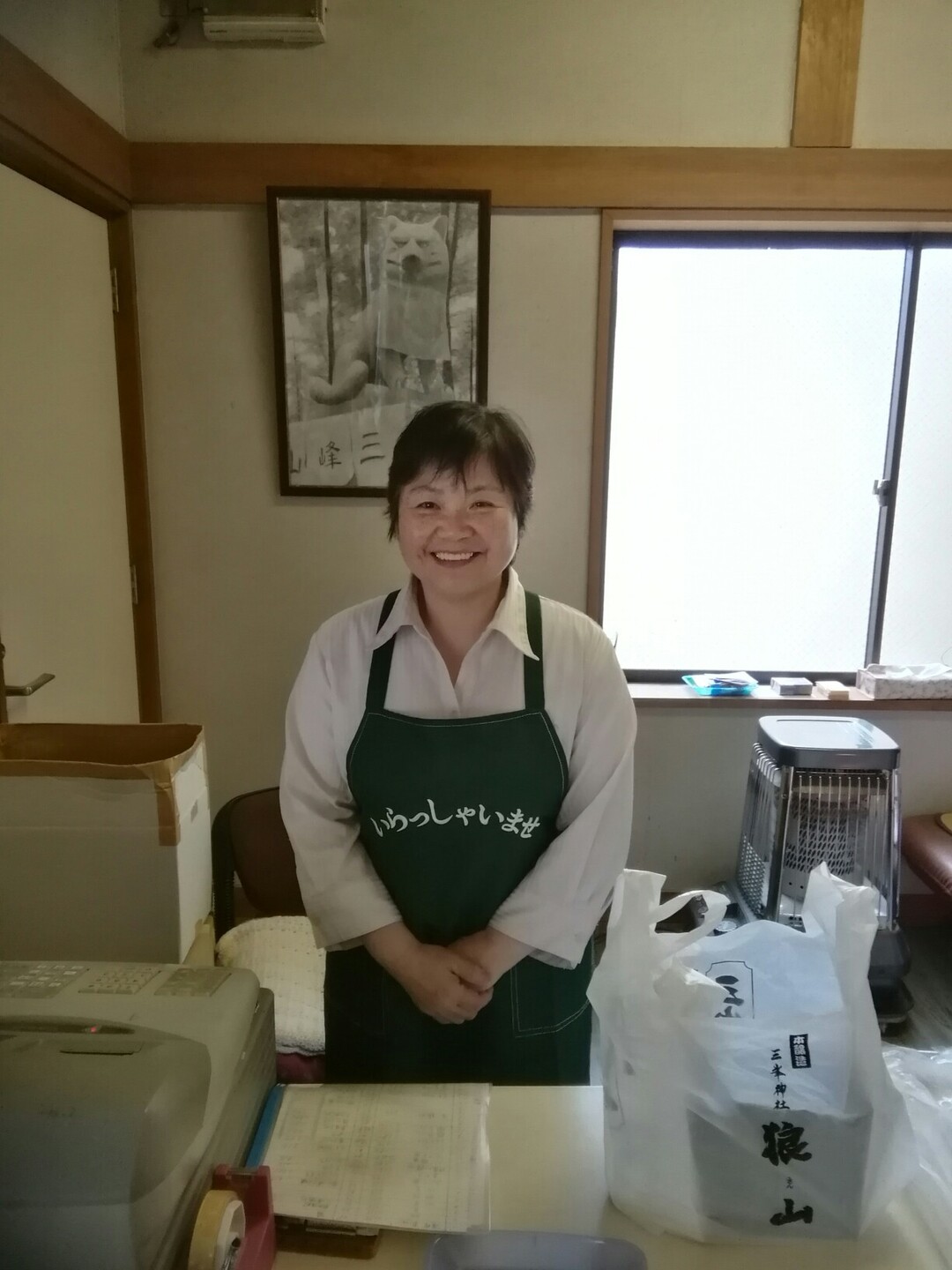 今だかってないらしい白い気守り配布日変更記 18 5 11 三峰山 城峯山 城峰山 破風山の写真54枚目 昨年１０月のど自慢秩父大会にご出場の方で Yamap ヤマップ