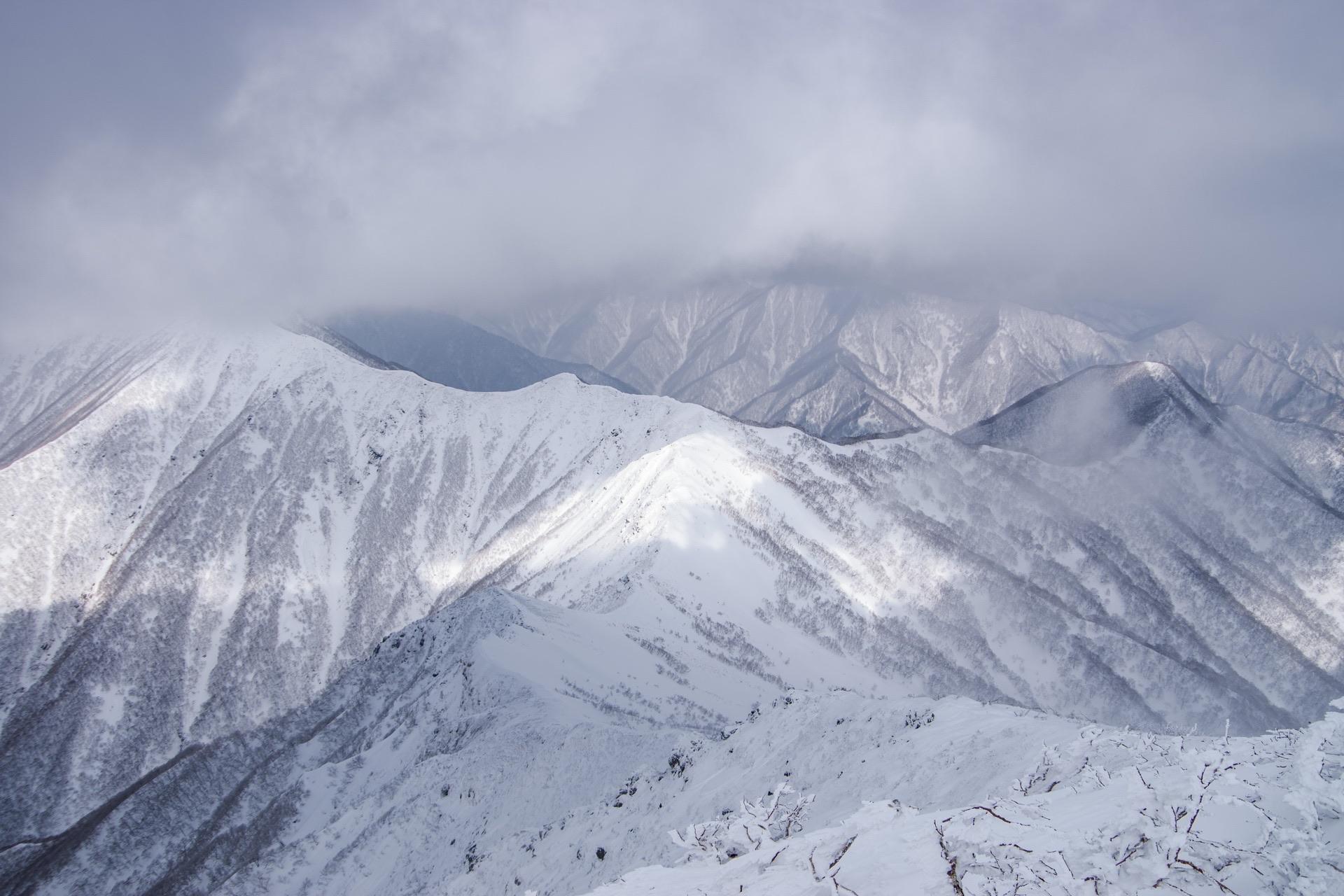 野塚＋オムシャ＋十勝 ～プルーさん方との久しぶり山行！～ / KURODAKE!さんの野塚岳・双子山（オムシャヌプリ）の活動データ