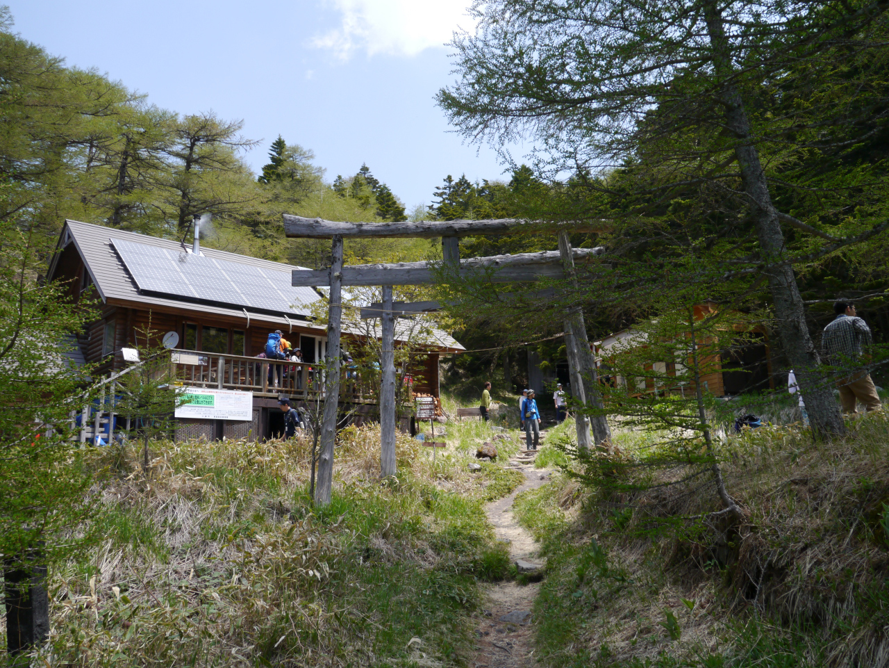 火山館
小諸市が管理運営している施設で館長さんが住み込みで管理されてます