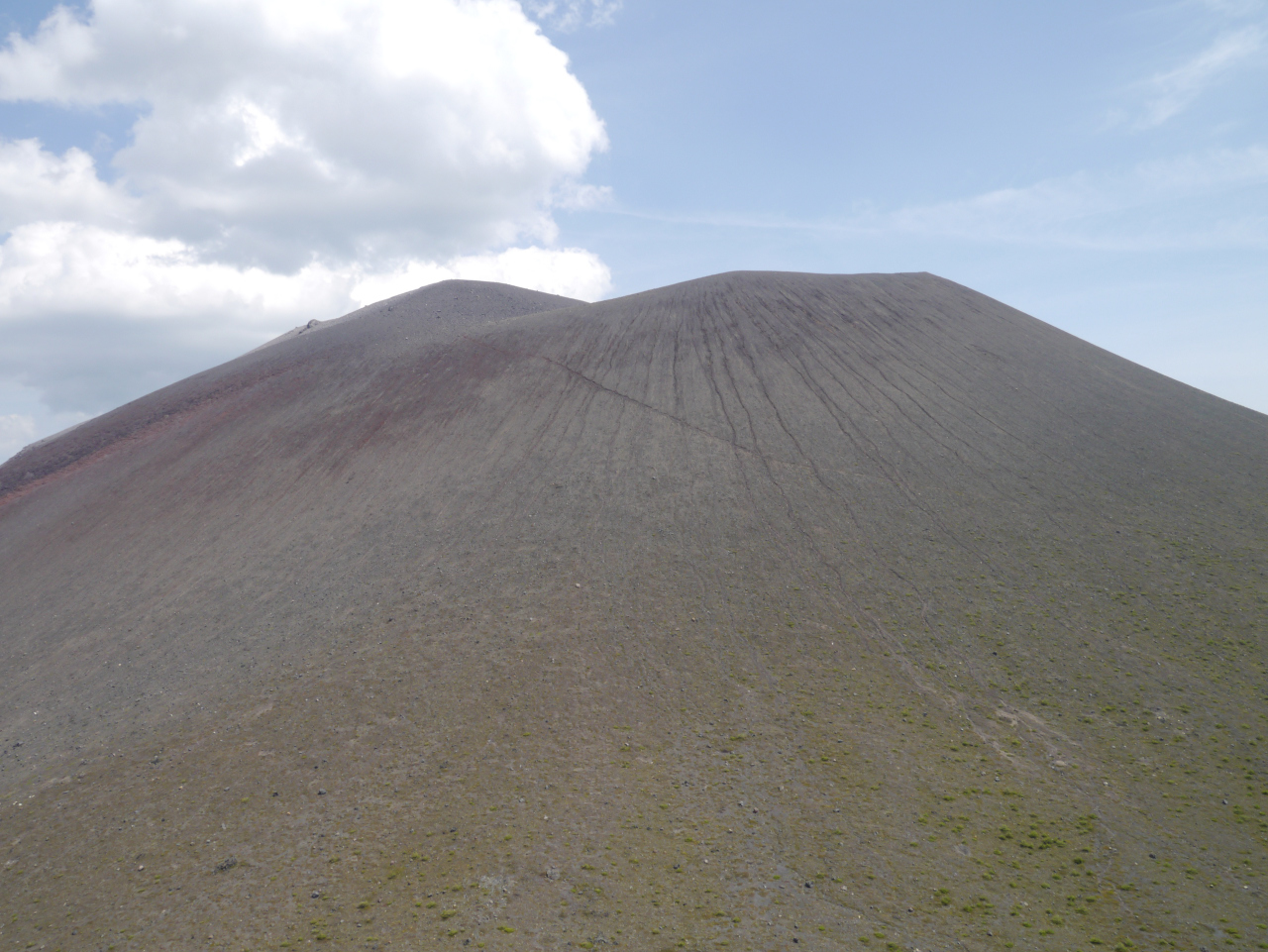 鋸岳からの浅間山
いい眺めです