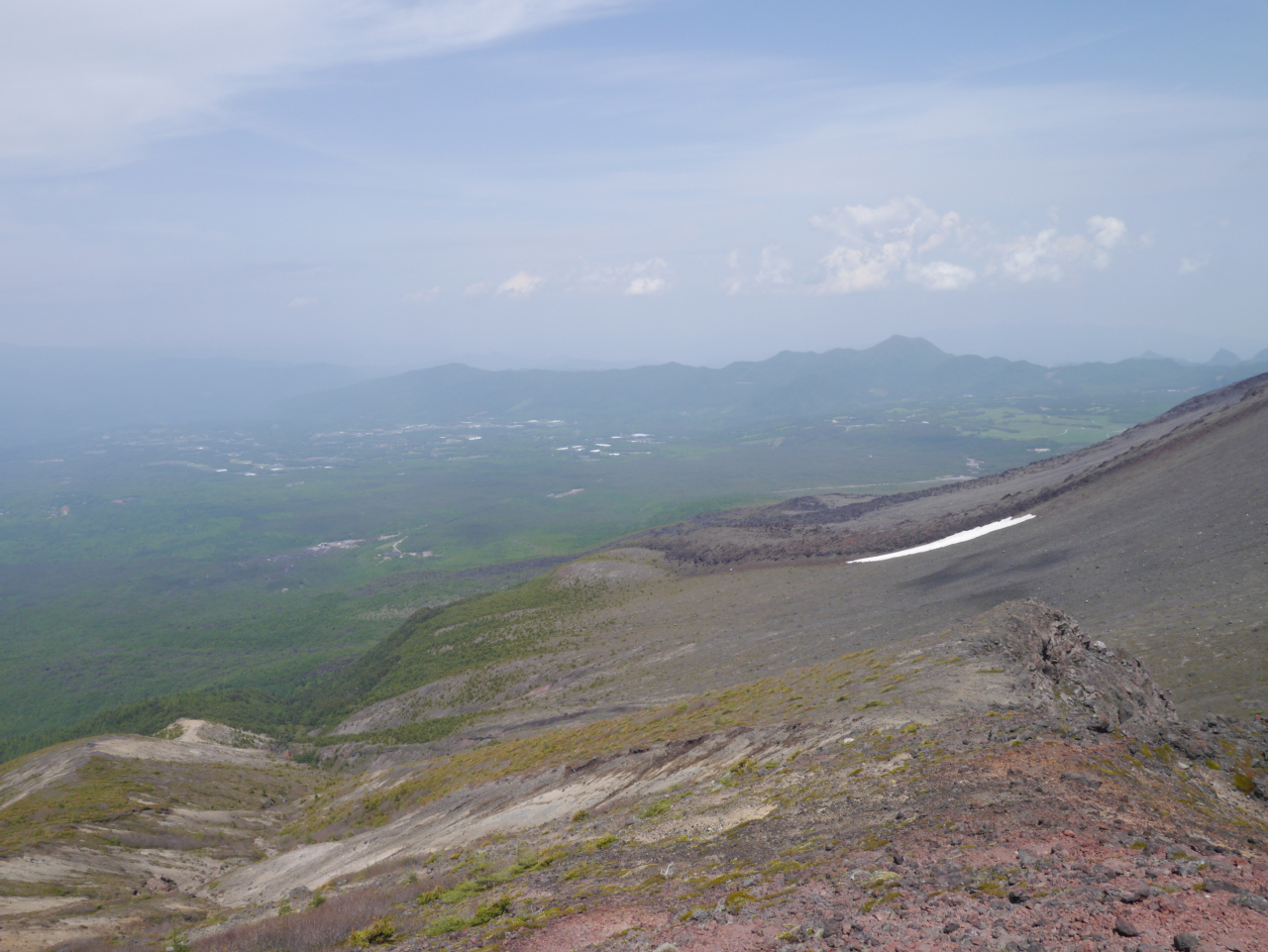 鬼押し出しが見えます