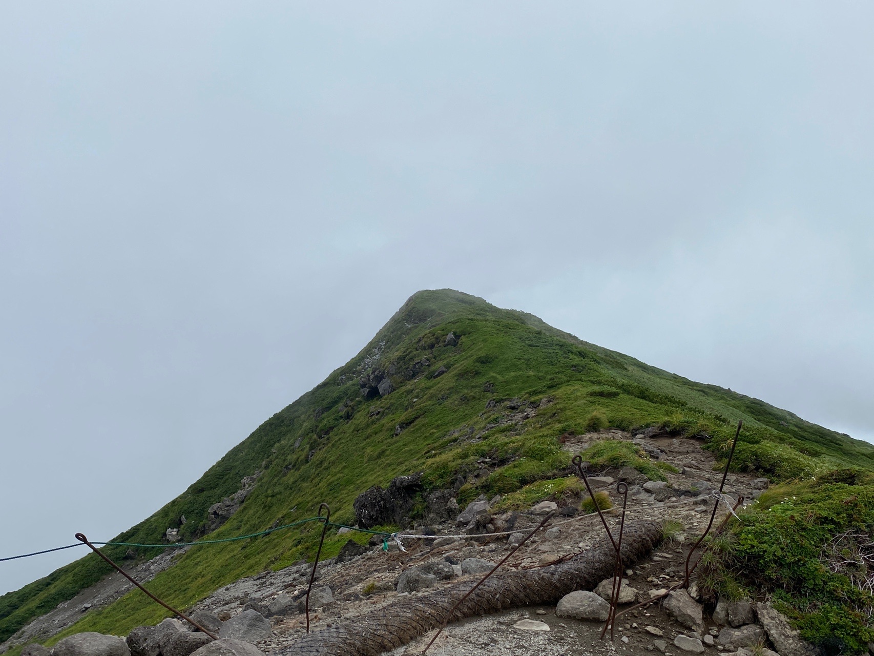 月山 がっさーん 立て ジョー 遊びでねぇんだ 08 13 Goofyさんの月山の活動データ Yamap ヤマップ