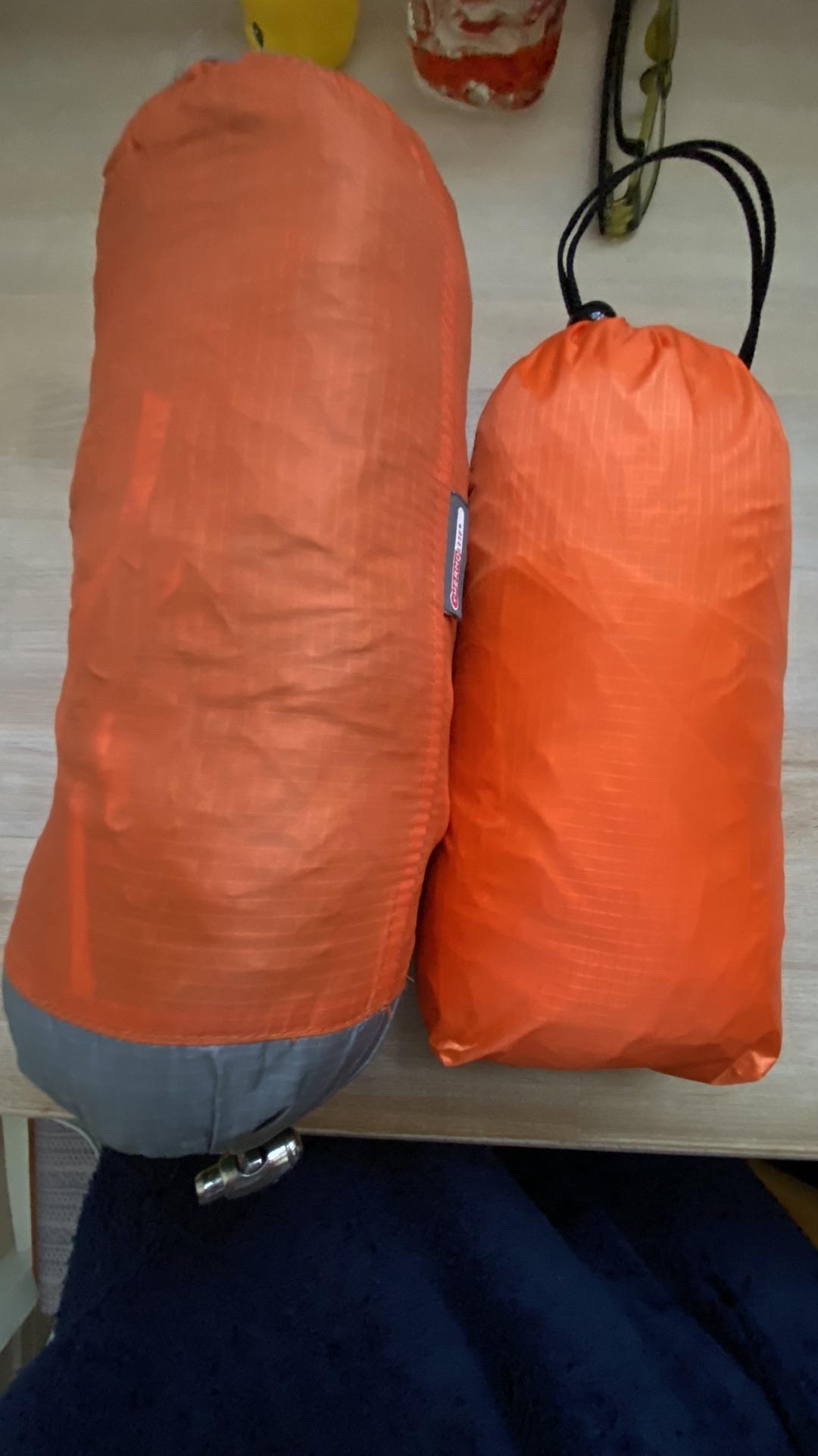 DKシェルターs（右）6ヶ月前に頼んでた / badholds.さんの