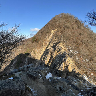 大蔭のガレへの下りも凍っていたので慎重に🚶