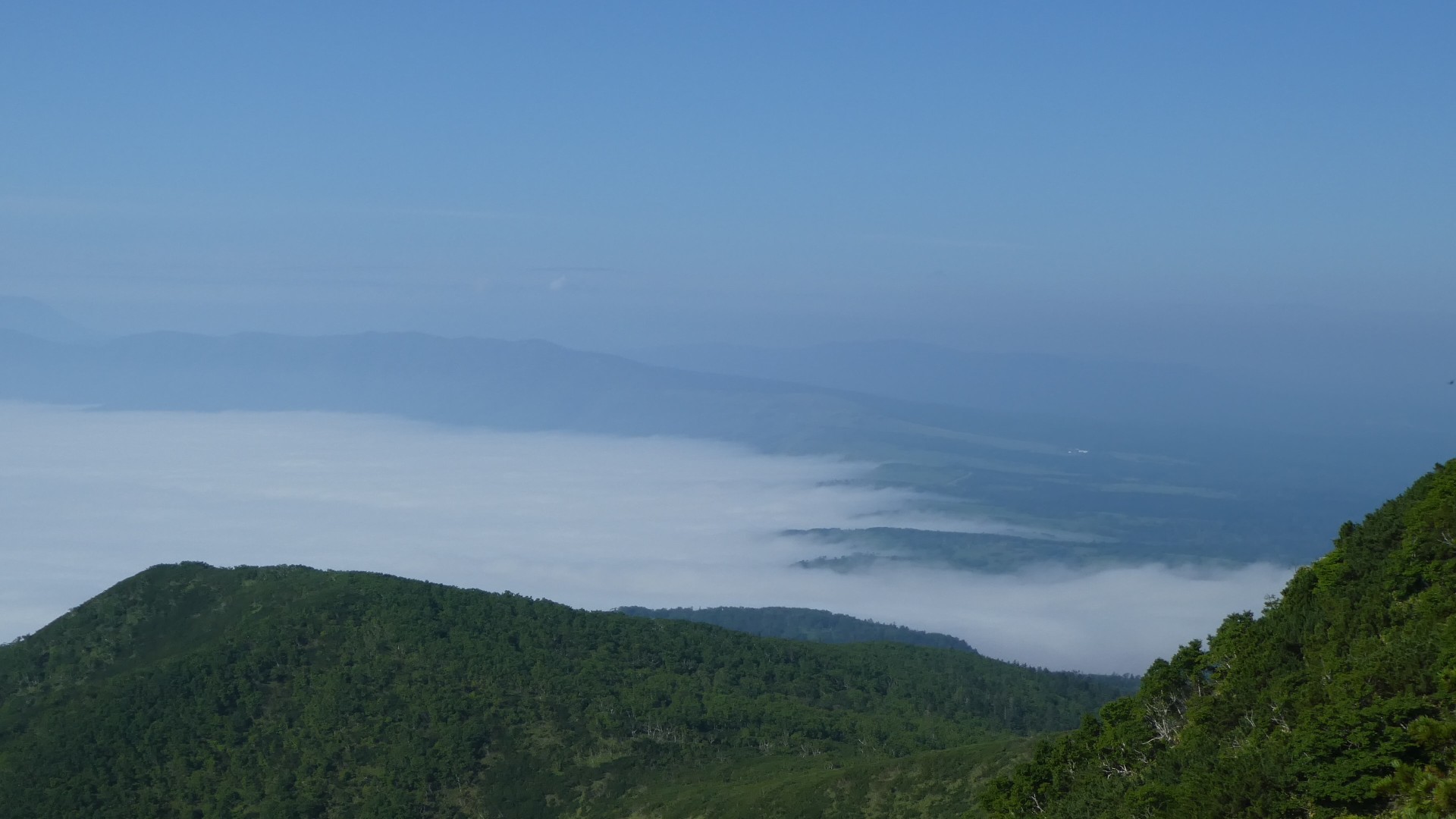 藻琴山 雲海の北海道百名山51 Chibitaさんの藻琴山 硫黄山 屈斜路湖 摩周湖の活動データ Yamap ヤマップ