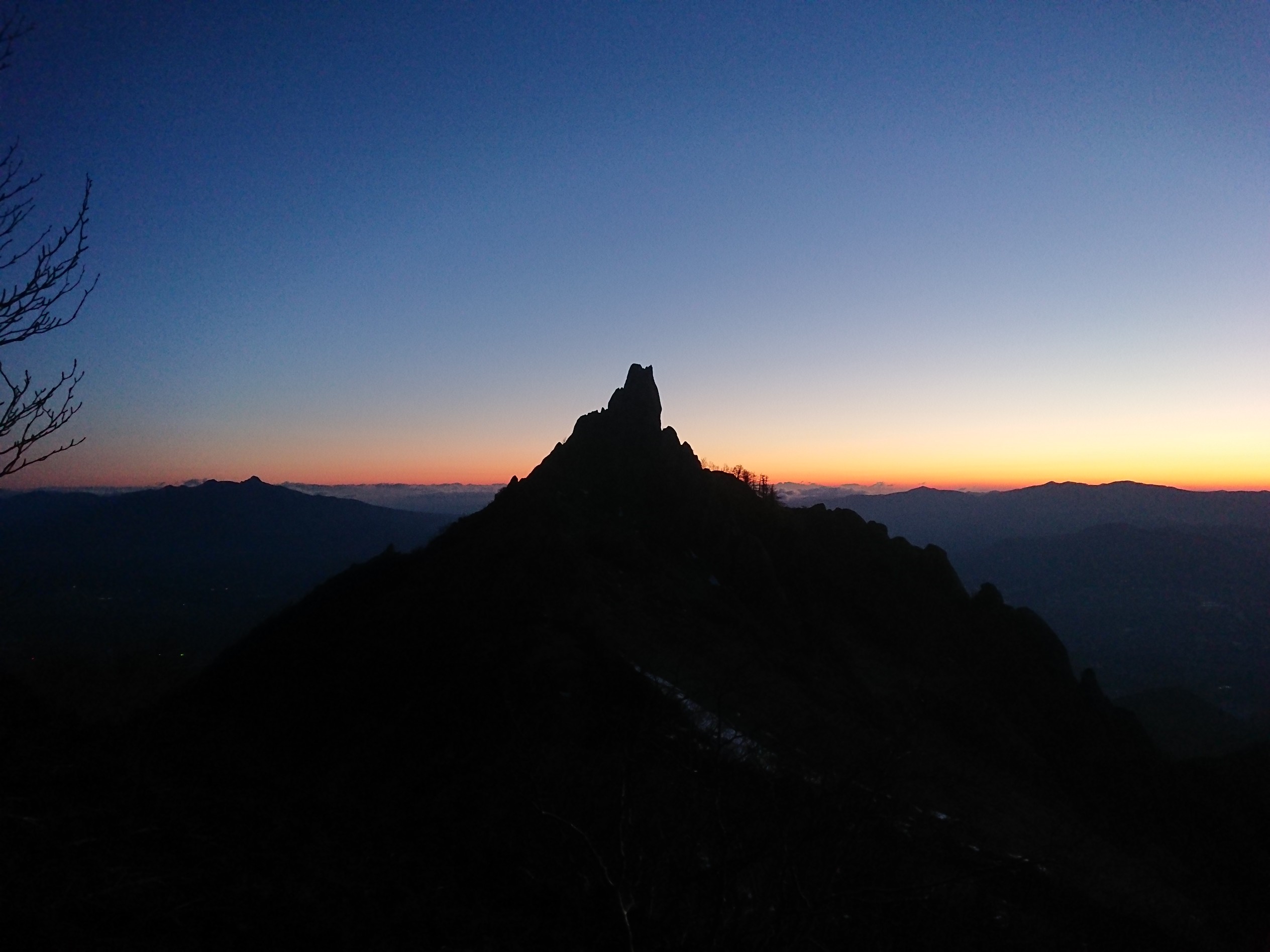 鳳凰三山 御座石コース テント泊 諏訪大社 地蔵ヶ岳 地蔵岳 赤抜沢ノ頭 観音岳 薬師岳 燕頭山 まるさんの鳳凰山 地蔵岳 観音岳 薬師岳の活動データ Yamap ヤマップ