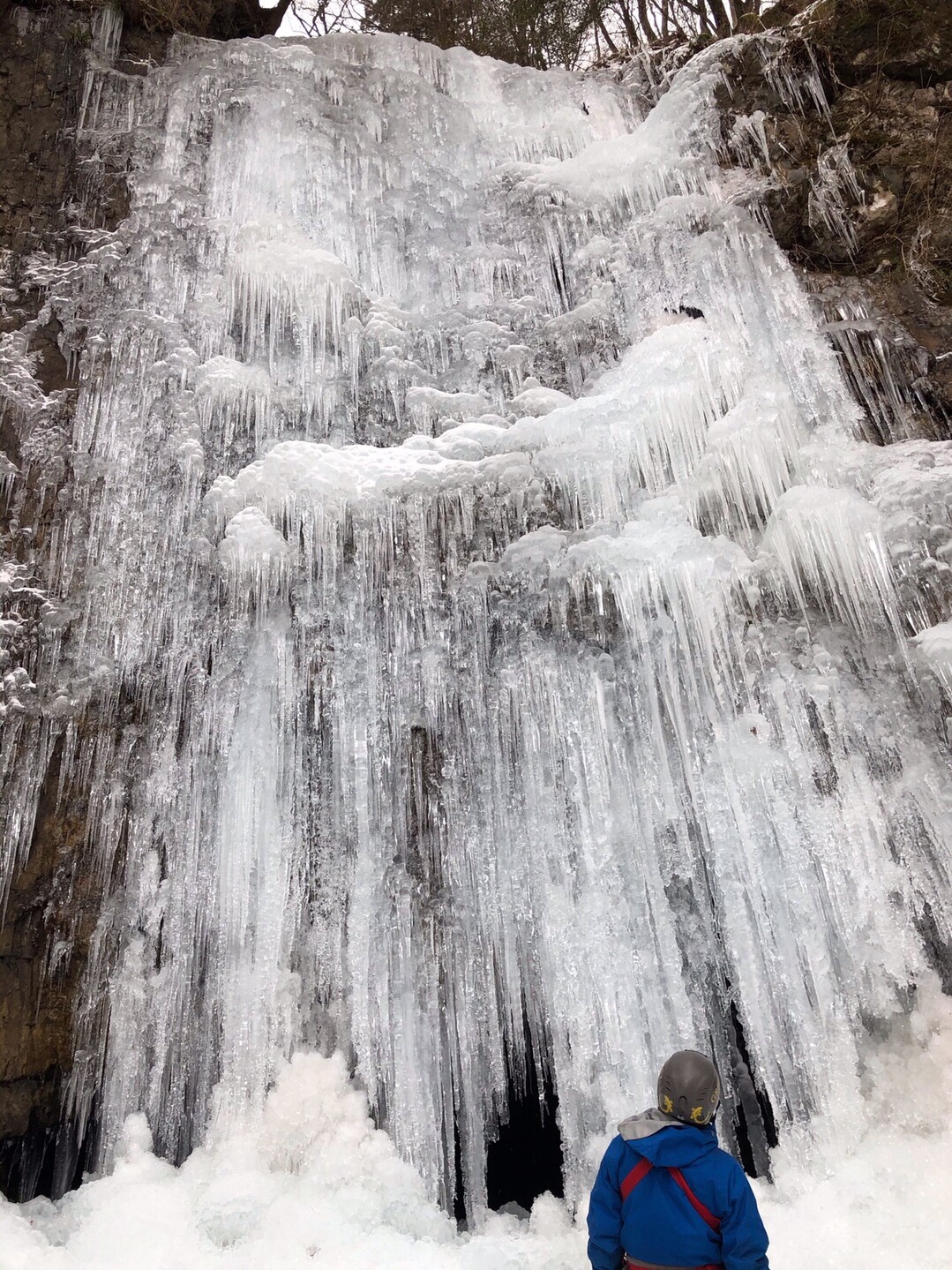 大普賢岳氷瀑 アイスガーデン ブライダルベール ちゃまこさんの大峯奥駈道 その1 吉野 山上ヶ岳 の活動日記 Yamap ヤマップ
