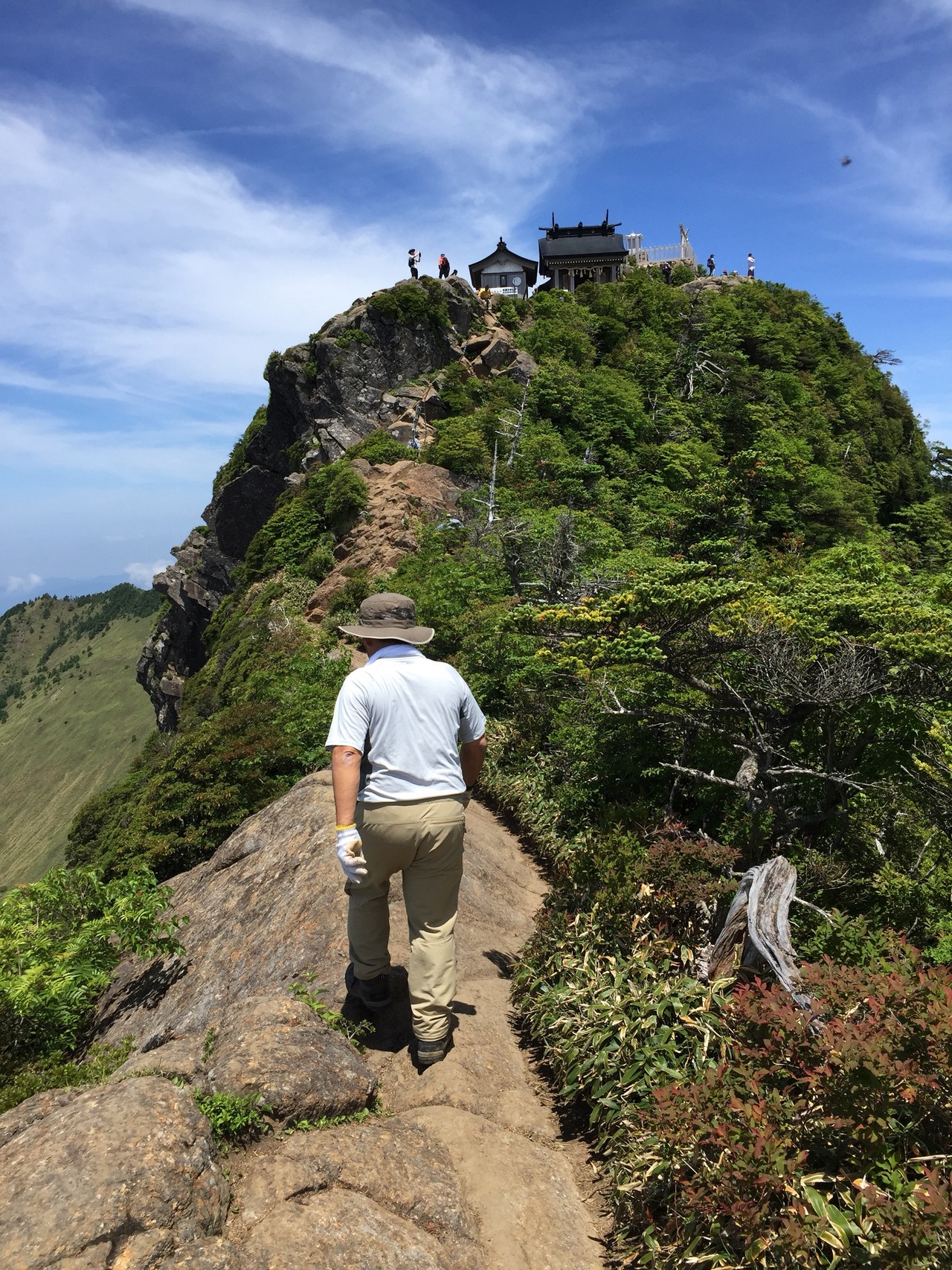 土小屋コースの石鎚山 Skyloveさんの石鎚山 堂ヶ森 二ノ森の活動データ Yamap ヤマップ