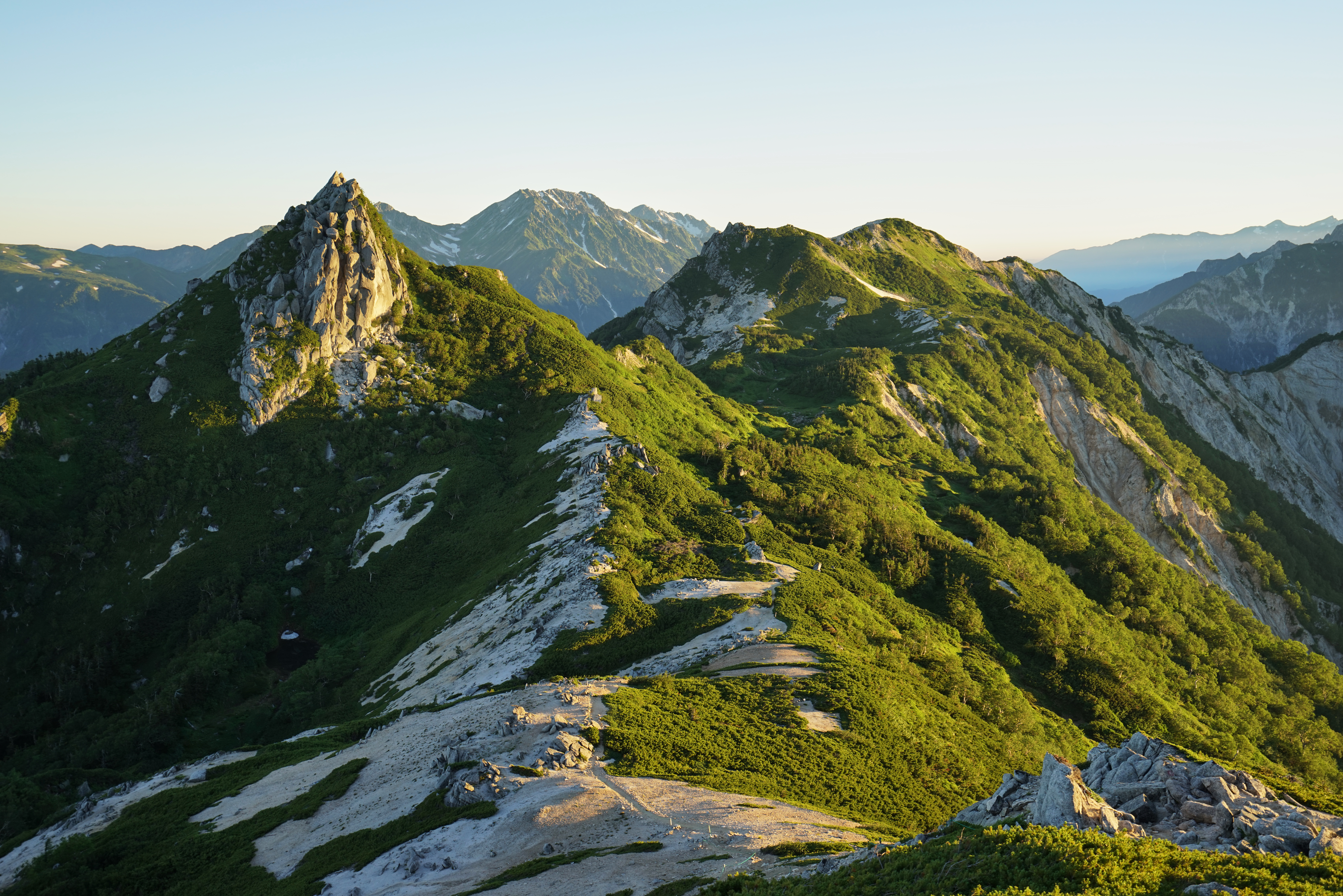 烏帽子岳（北アルプス）の最新登山情報 / 人気の登山ルート
