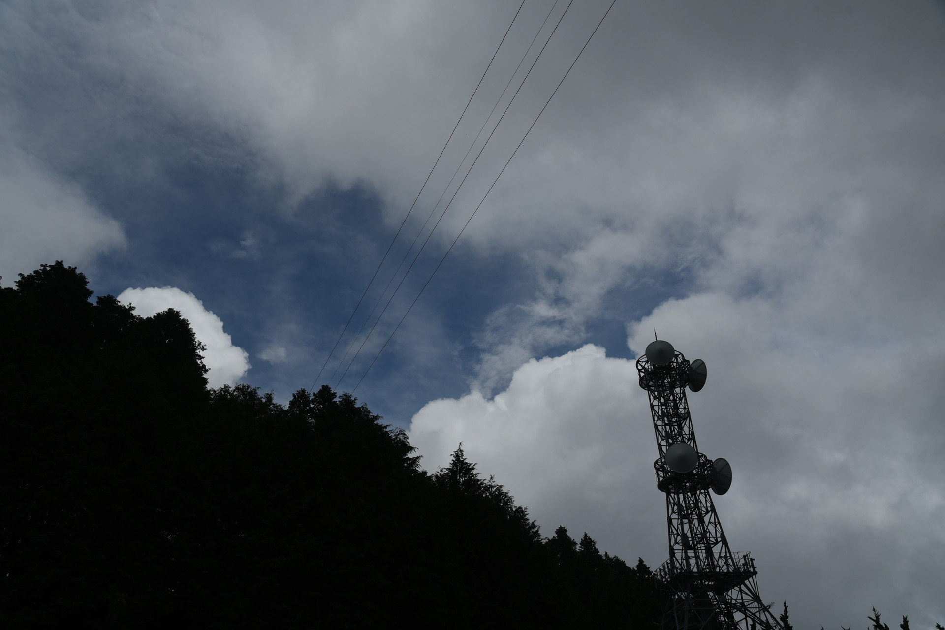 本宮山・大日山・風頭山 久しぶりに見ました！
青空。