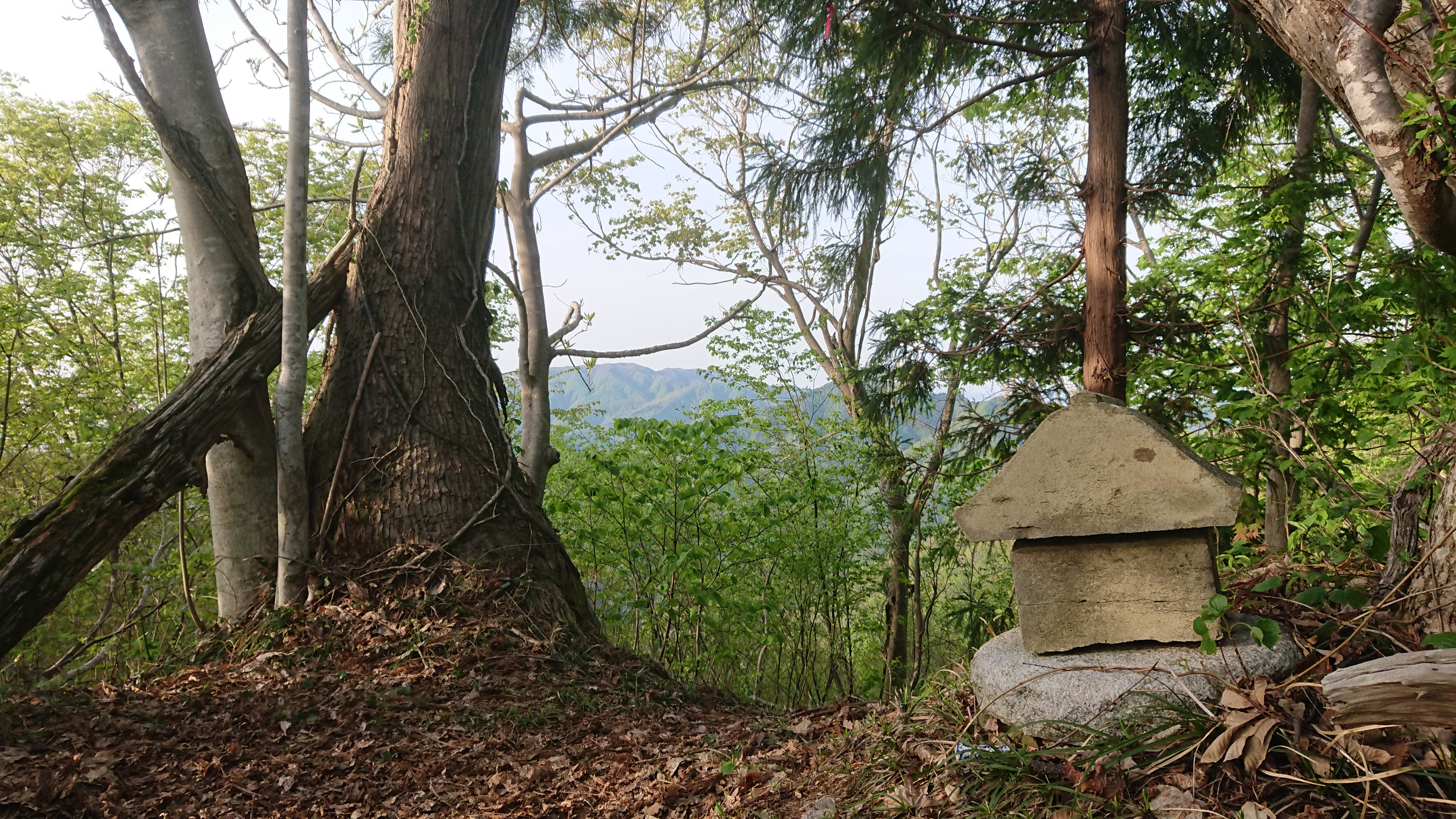 木六山・銀次郎山 山の神