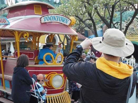 TDL 東京ディズニーランド 25周年 廃線電車 乗車 トゥーンタウン TDL 東京ディズニーランド 25周年 廃線電車 乗車 トゥーンタウン