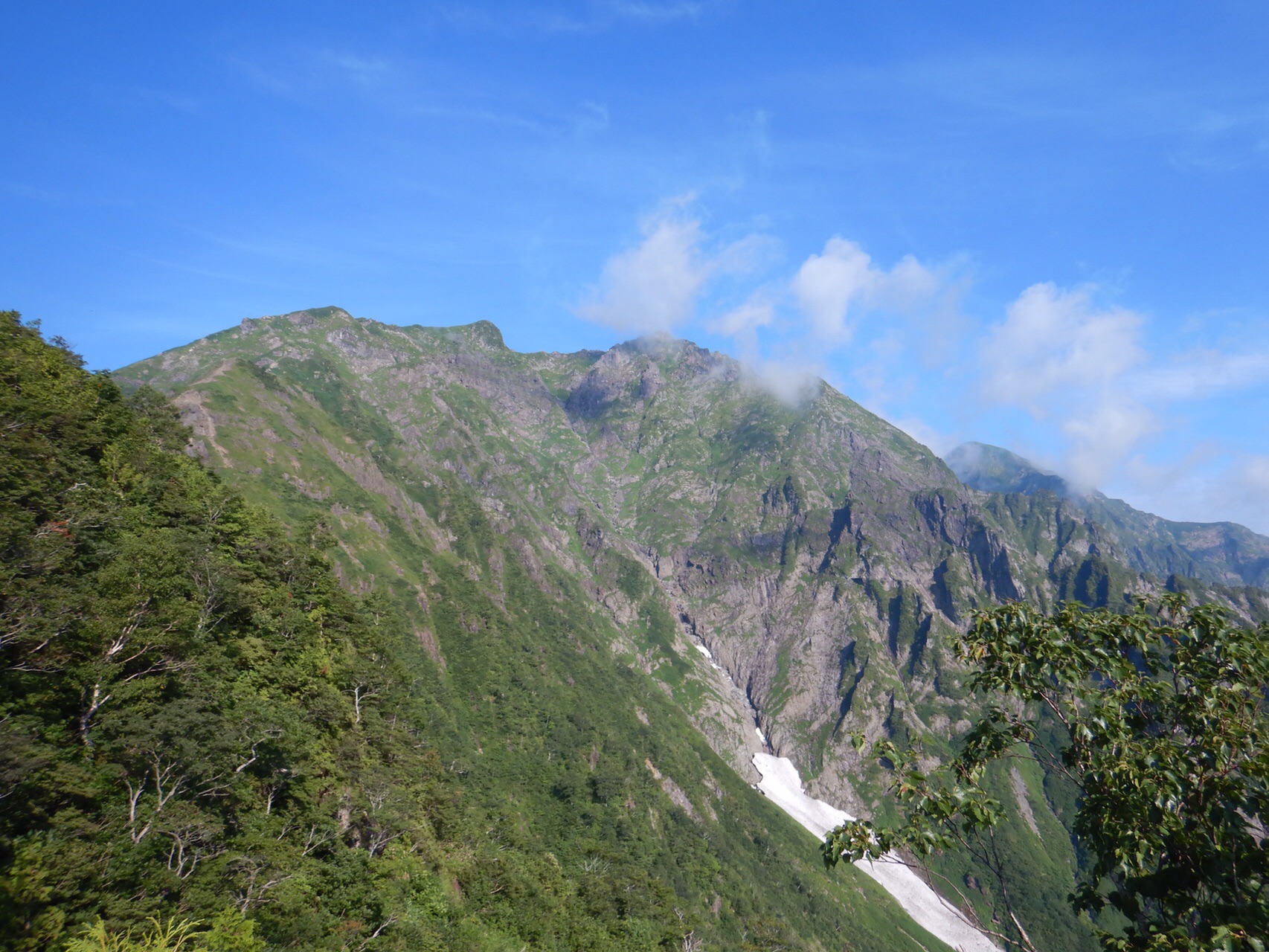 緑の稜線 谷川岳 一ノ倉岳 西黒尾根 茂倉新道縦走 のりまきさんの谷川岳 七ツ小屋山 大源太山の活動日記 Yamap ヤマップ