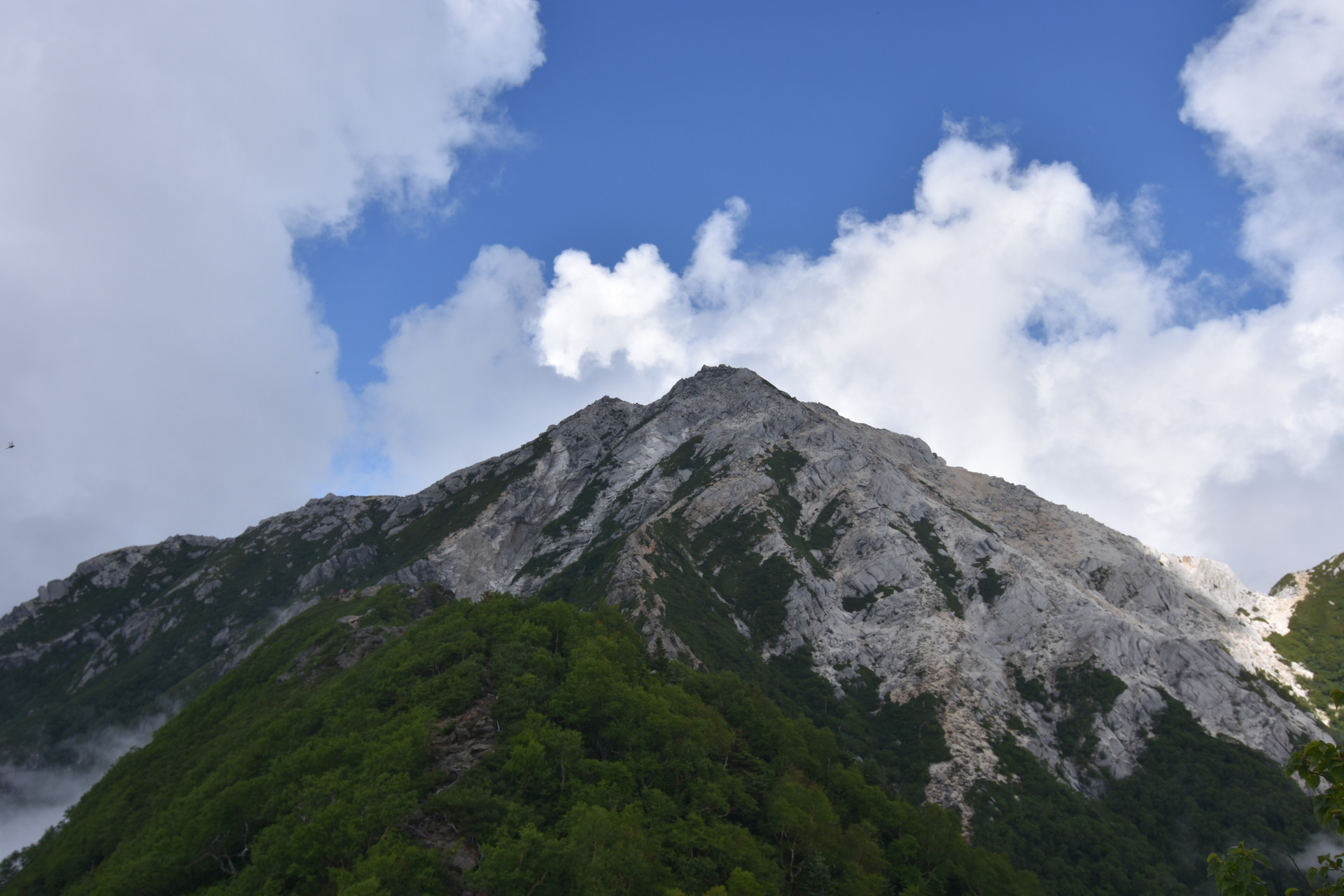 突撃 甲斐駒ケ岳から鳳凰三山へ ジュッピーさんの甲斐駒ヶ岳 日向山 山梨県北杜市 の活動データ Yamap ヤマップ