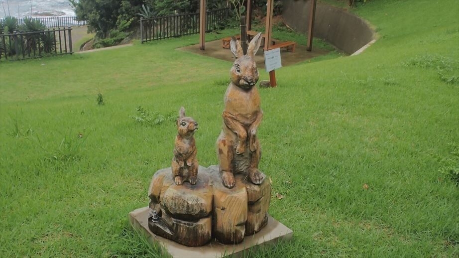 南紀白浜ウォーキング / 熊野古道 紀伊路③（切目駅～紀伊田辺駅）の写真26枚目 / ウサギがお出迎え。ぴょんぴょん。（なぜか YAMAP