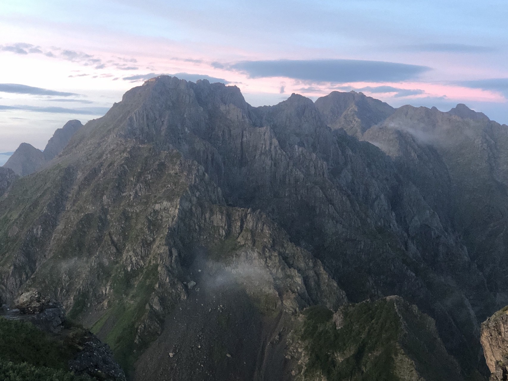 憧れの大キレットを超えて 槍 穂高縦走 4日目 南岳小屋 穂高岳山荘 Masaさんの槍ヶ岳 穂高岳 上高地の活動データ Yamap ヤマップ