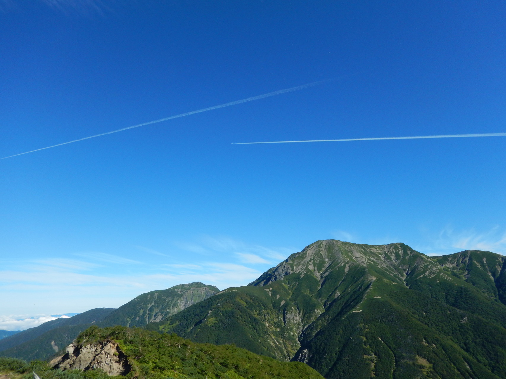 畑薙大吊橋 茶臼小屋 茶臼岳 上河内岳 聖平小屋 聖岳 聖沢登山口 Tjar迎え撃ち 雷鳥出会い旅 あつしっとさんの聖岳 大沢岳 光岳の活動データ Yamap ヤマップ