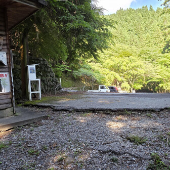 下山〜

計画通りの最短コース行ったはずなのに
距離も累積標高も伸びてるのは何でだ〜？