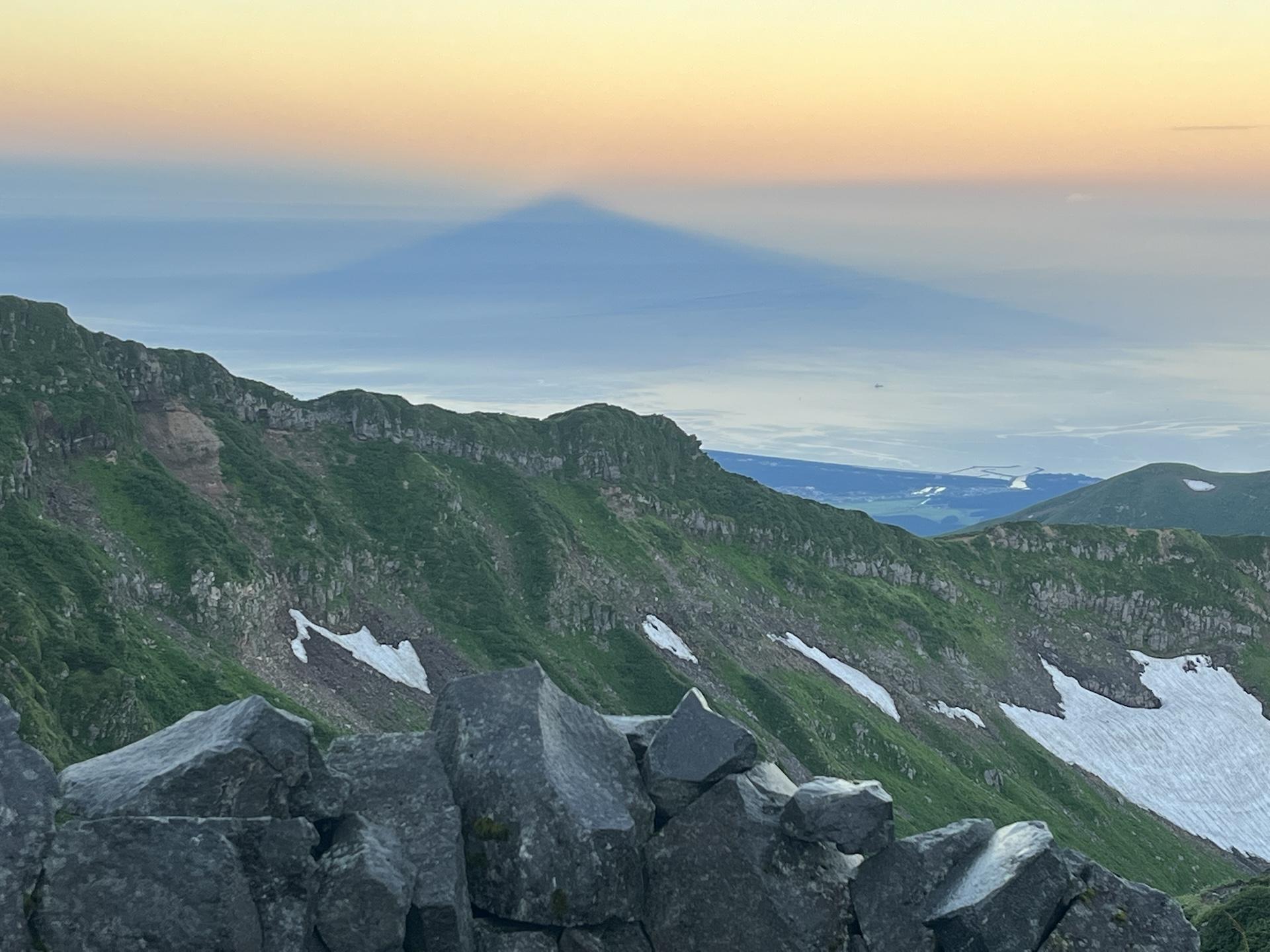 ⛰️影鳥海に✨感動🥹 / yorikooonさんの鳥海山・七高山・笙ヶ岳の活動