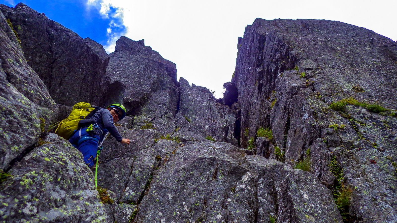 稲子岳南壁左カンテ マルチピッチクライミング あいさんの八ヶ岳 赤岳 硫黄岳 天狗岳 の活動データ Yamap ヤマップ