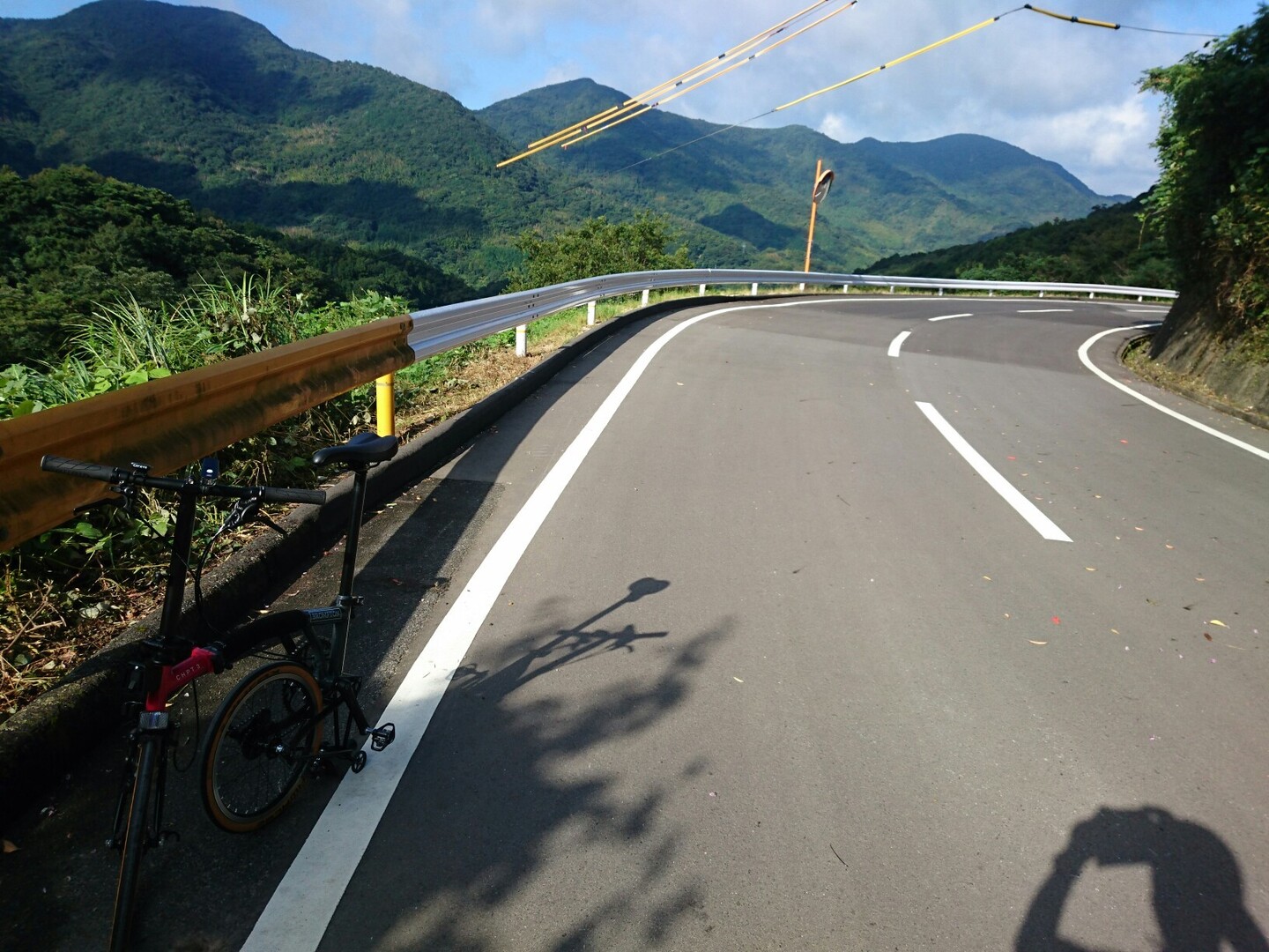 周防大島オレンジロードを初めて走った 周防大島の写真7枚目 ここのカーブは 山口県道定番のオレンジ色 Yamap ヤマップ