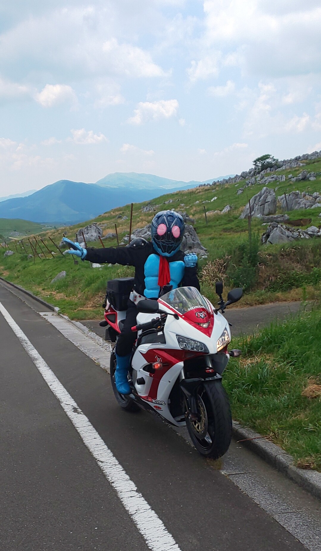 仮面ライダーもいる四国カルスト天狗の森へ かみちゃんさんの天狗ノ森 天狗高原 黒滝山の活動データ Yamap ヤマップ