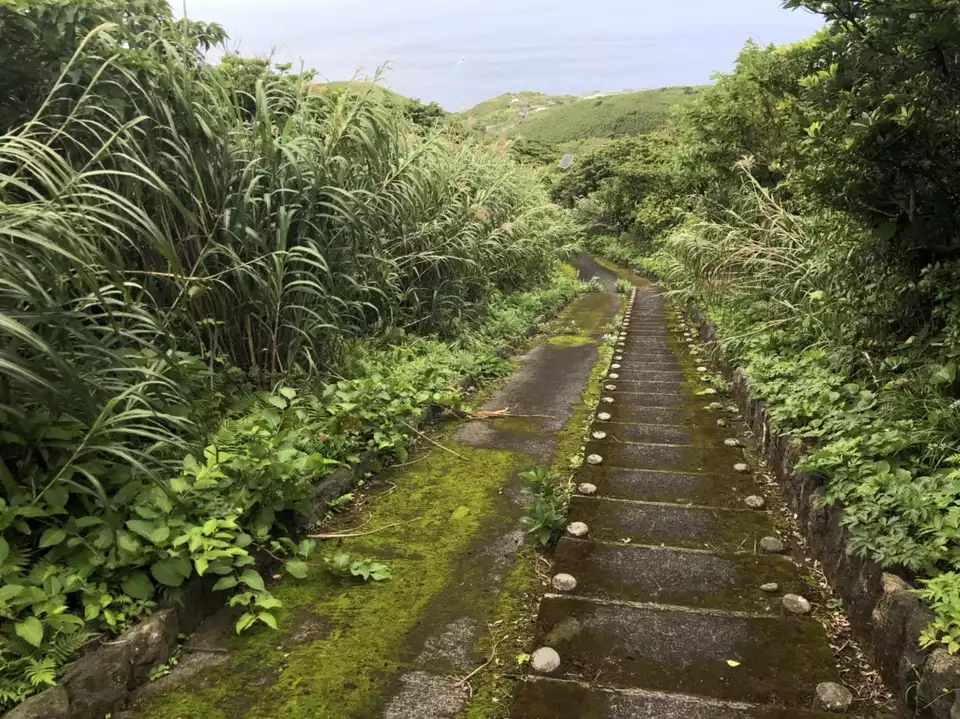 上陸困難・絶海の孤島「青ヶ島」へ / とらさんの八丈島・東山 上陸困難・絶海の孤島「青ヶ島」へ / とらさんの八丈島・東山