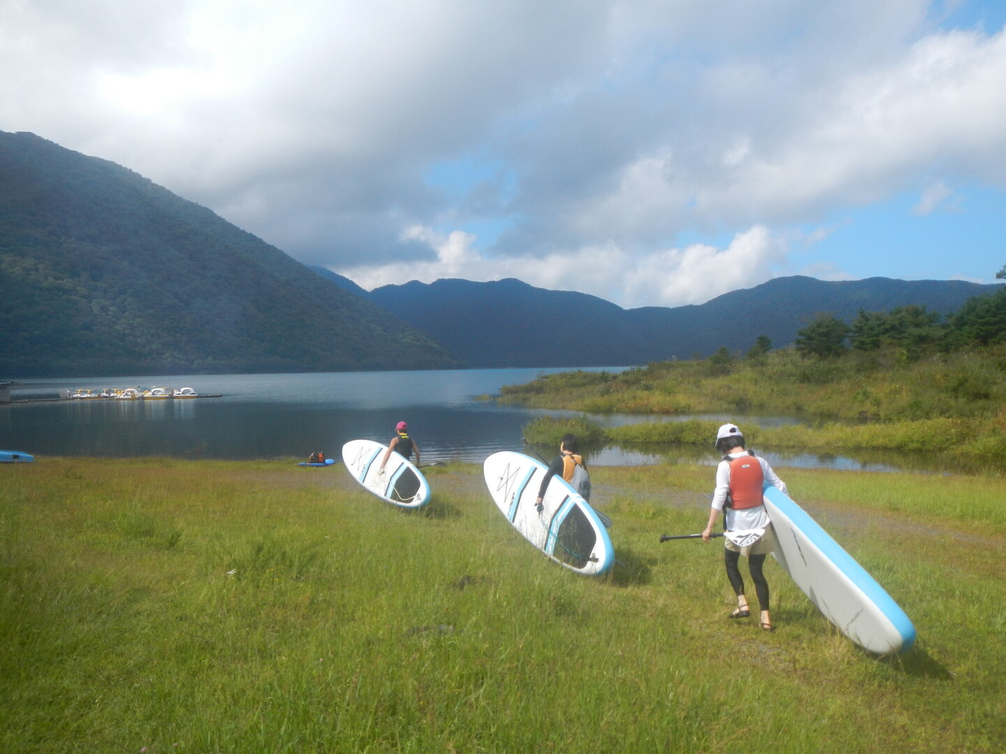 Supで本栖湖一周 はんぺんフライさんの毛無山 雨ヶ岳 竜ヶ岳の活動データ Yamap ヤマップ