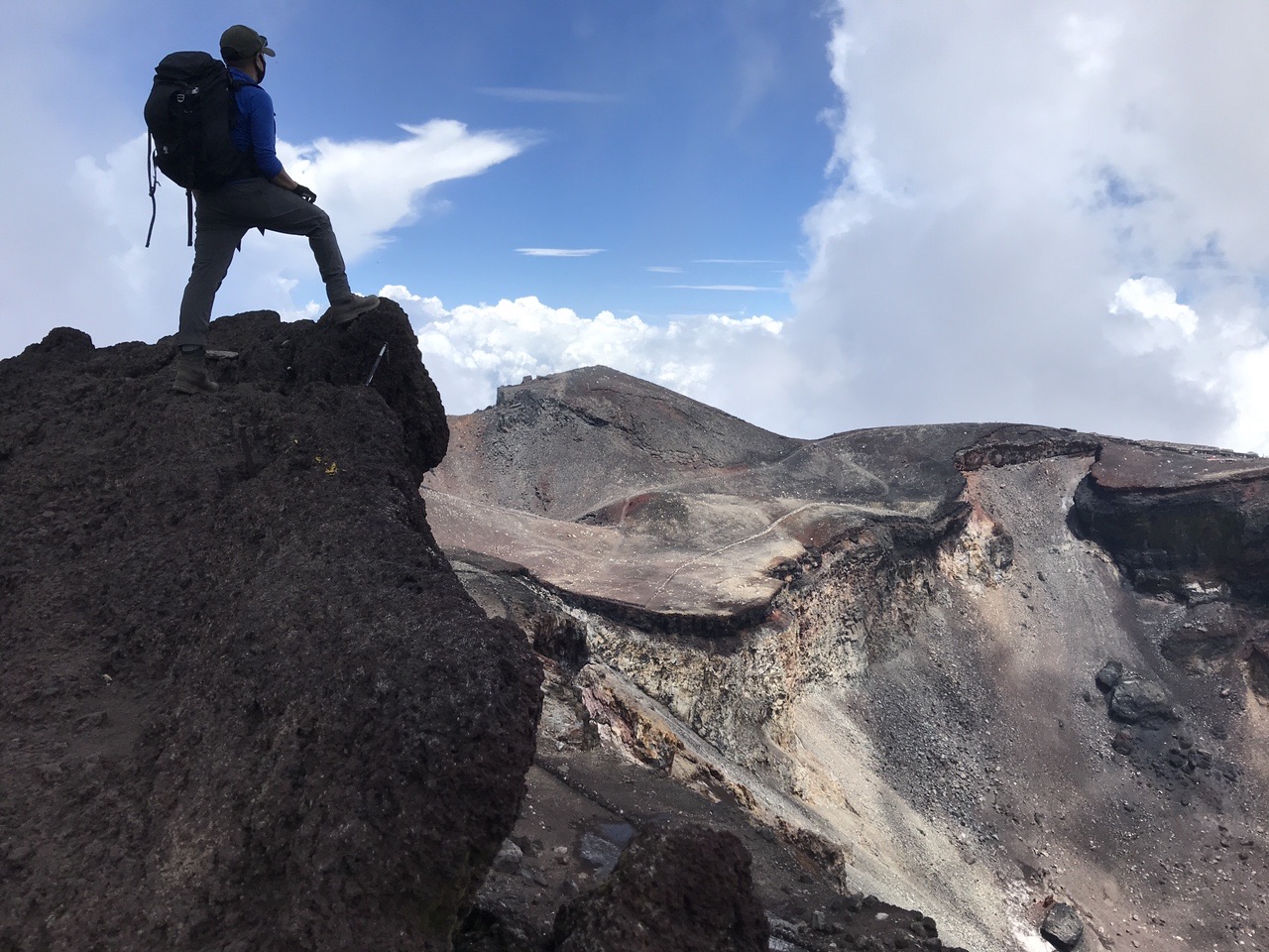 最高の天気で富士山 初めてのお鉢巡り 富士スバルライン五合目から ちゃーあらさんの富士山の活動データ Yamap ヤマップ