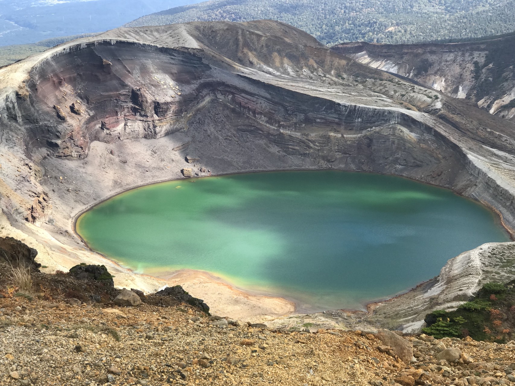 蔵王の御釜のお鉢周れました ひさぼんさんの蔵王山 雁戸山 不忘山の活動データ Yamap ヤマップ