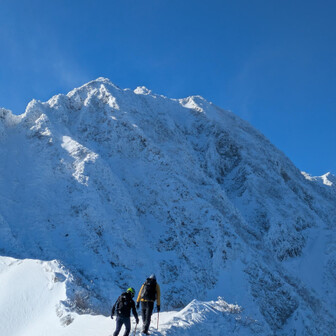deraさん、主稜線から1636Pまで降りて来てくれました✨お待たせしてすみませんでした💦めちゃ心強かったです😊