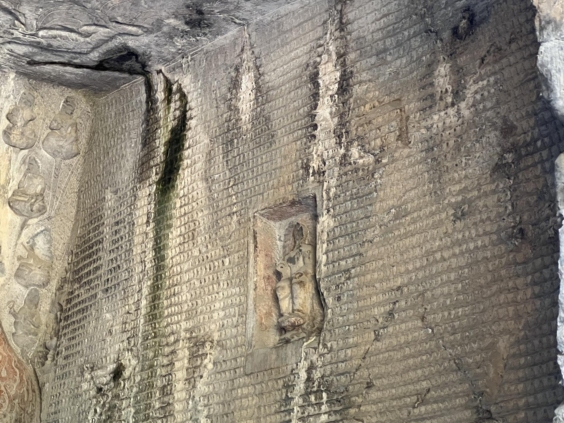 希少品 限定品】世界文化遺産 龍門石窟 記念品 レア 世界遺産「竜門